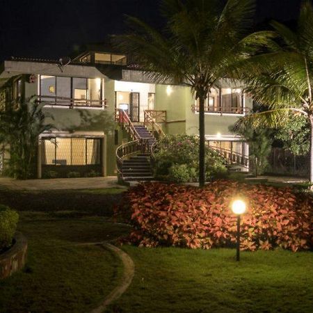 Golden Fields Resort Paud ภายนอก รูปภาพ